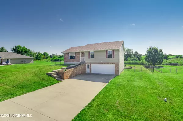 New Bloomfield, MO 65063,9450 ERIKA LANE