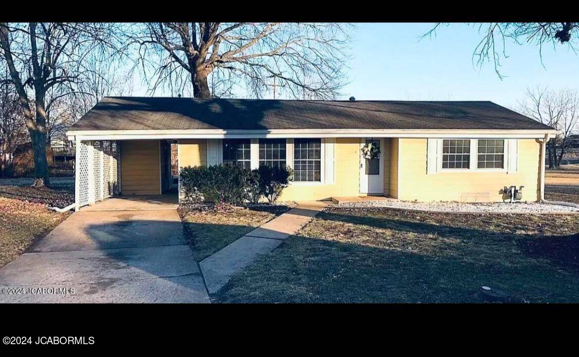 520 MERRY DALE LANE, Tipton, MO 65081