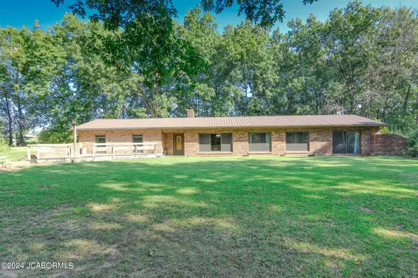 2068 COUNTY ROAD 169, Auxvasse, MO 65231