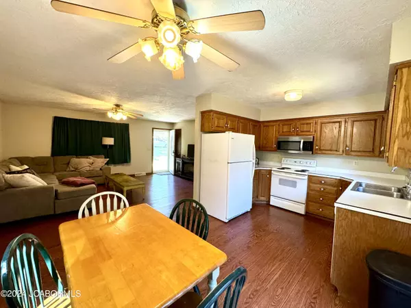 Holts Summit, MO 65043,2676 COUNTY RD 4043