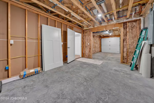 Holts Summit, MO 65043,2016 STERLING RIDGE DRIVE