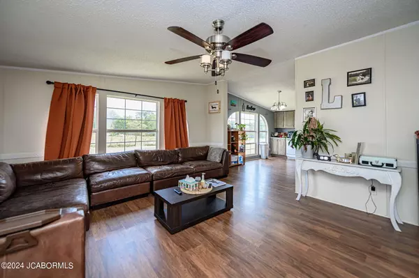 Auxvasse, MO 65231,17200 AUDRAIN RD 950