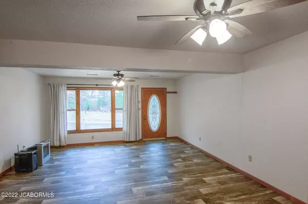 Holts Summit, MO 65043,3176 STATE RD AA