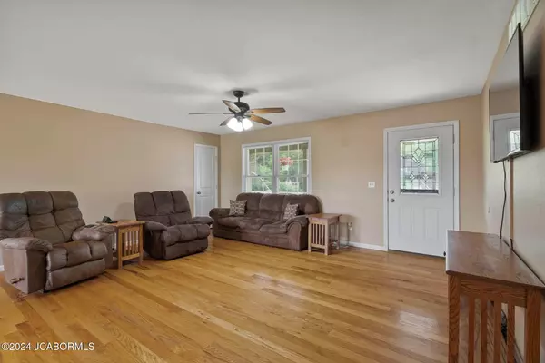 Holts Summit, MO 65043,1025 HALIFAX ROAD