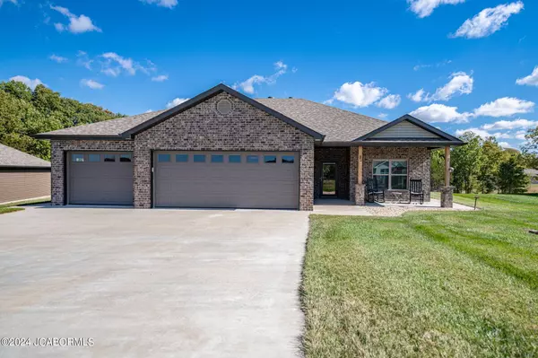 335 DOVER DRIVE, Holts Summit, MO 65043