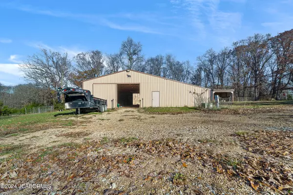 Kingdom City, MO 65262,3047 COUNTY RD 156