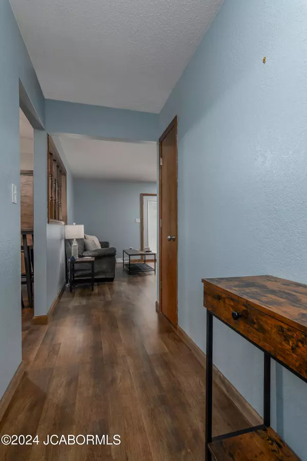 Holts Summit, MO 65043,1609 OAK VIEW DRIVE