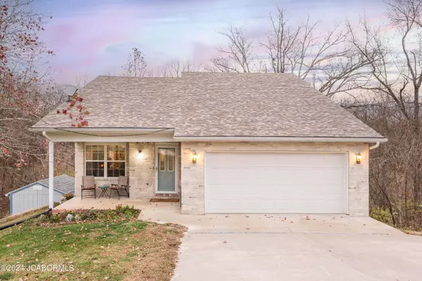 1835 RABBIT RUN COURT, Holts Summit, MO 65043