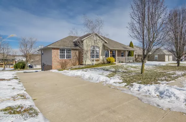 Holts Summit, MO 65043,340 CREST AVENUE