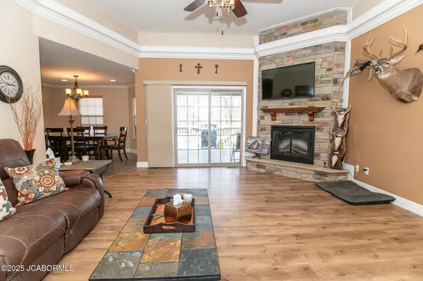 Holts Summit, MO 65043,450 WORTH STREET