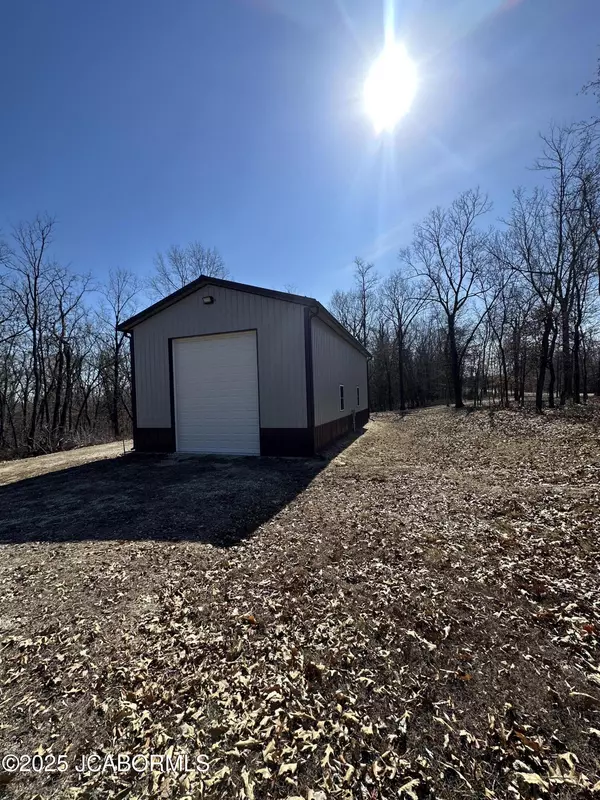 3128 PEA RIDGE ROAD, Centertown, MO 65023