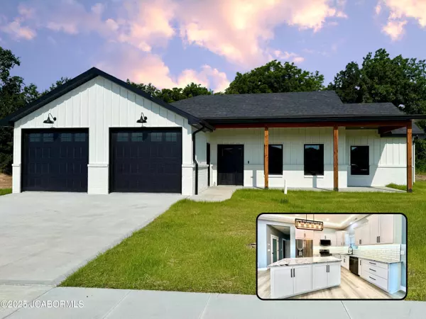 758 VINE DRIVE, Holts Summit, MO 65043