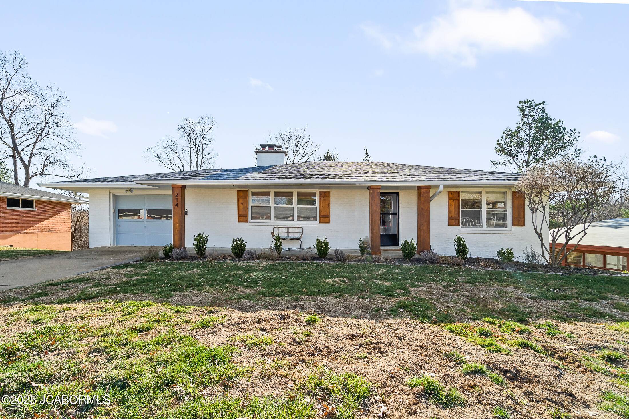 214 RIDGEWAY DRIVE, Jefferson City, MO 65109