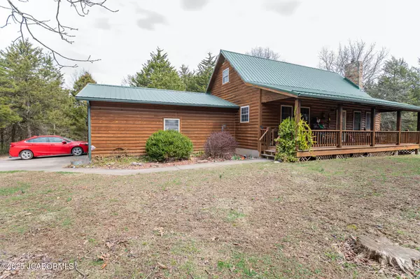 893 CO RD 754, Belle, MO 65013