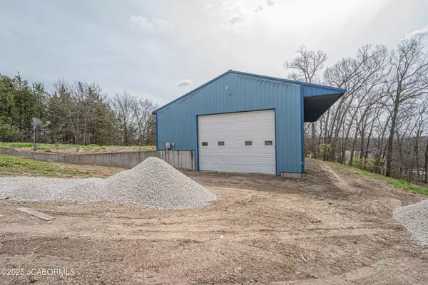 Holts Summit, MO 65043,11717 COUNTY RD 385
