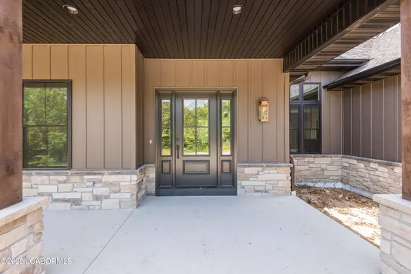 Jefferson City, MO 65101,816 FRIENDSHIP ROAD