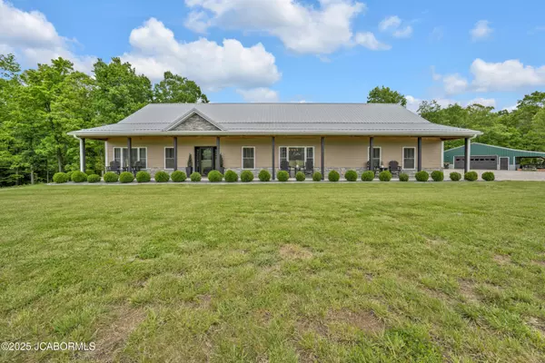 10910 STATE ROAD BB, Tebbetts, MO 65080