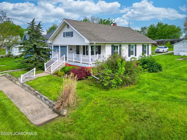 1007 MYRA STREET, Moberly, MO 65270