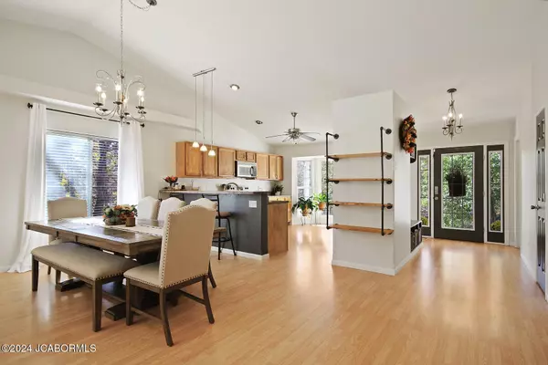 Lake Ozark, MO 65049,1336 DOGWOOD ROAD