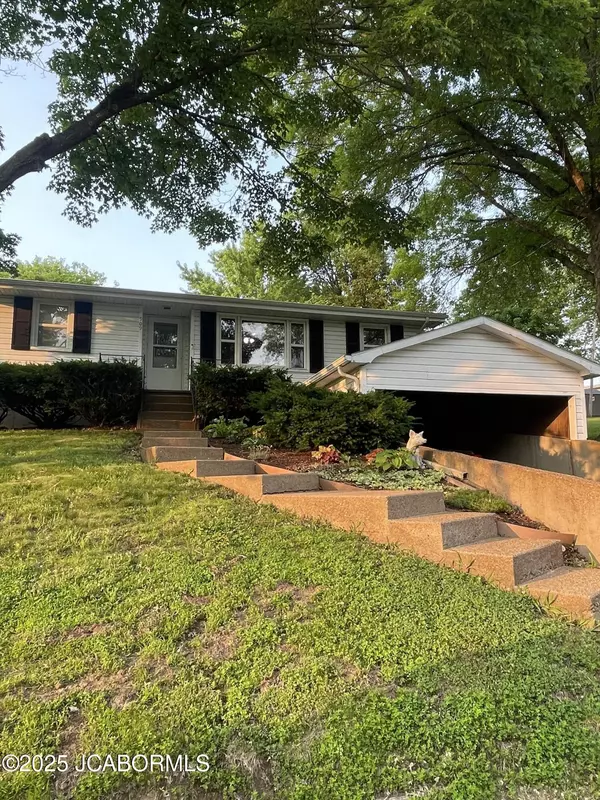 Linn, MO 65051,909 E JEFFERSON STREET