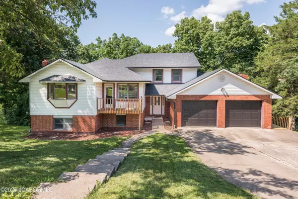 2722 KENWOOD DRIVE, Jefferson City, MO 65109