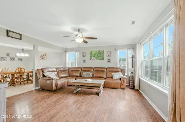 Columbia, MO 65202,170 E CREST CT