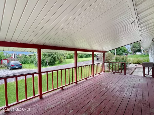 Ashland, MO 65010,605 REDBUD LANE