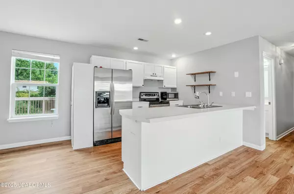 Columbia, MO 65202,215 E TULLY COURT