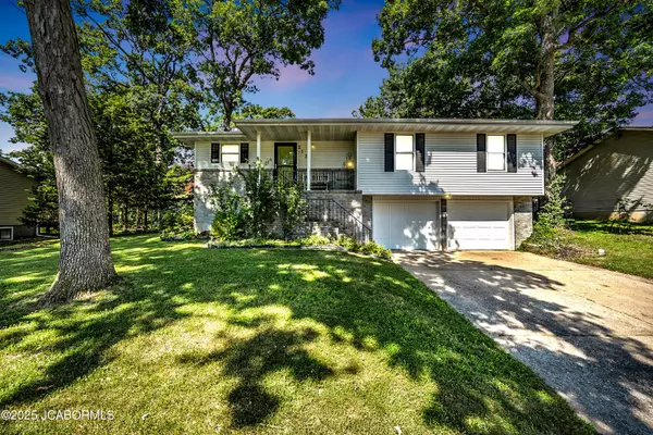 212 ARDEN DRIVE, Jefferson City, MO 65109