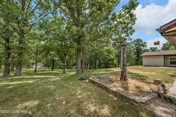 Linn, MO 65051,108 AUTUMN LANE