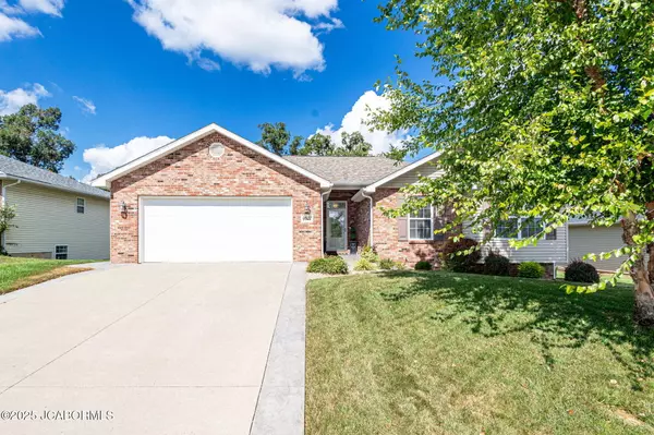 4022 SOUTHAMPTON DRIVE, Jefferson City, MO 65109