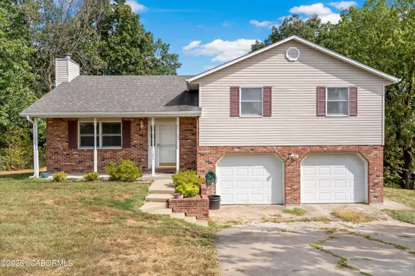 1057 CHOCTAW RIDGE DRIVE, Holts Summit, MO 65043
