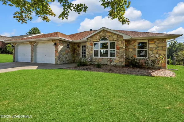 3915 LIVERPOOL DRIVE, Jefferson City, MO 65109