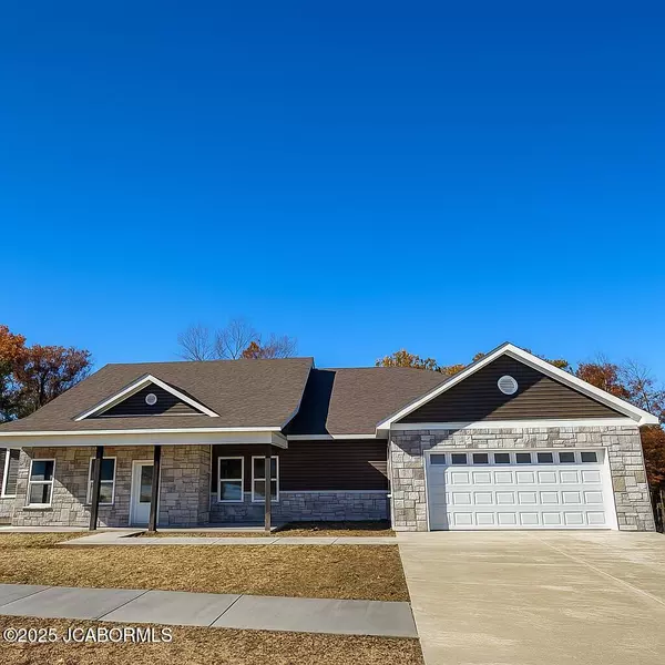 Holts Summit, MO 65043,774 VINE DRIVE