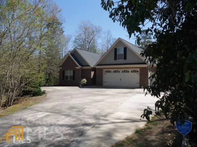 189 Woodcrest DR, Clarkesville, GA 30523