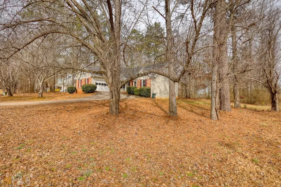 20 Hardwood DR, Covington, GA 30016