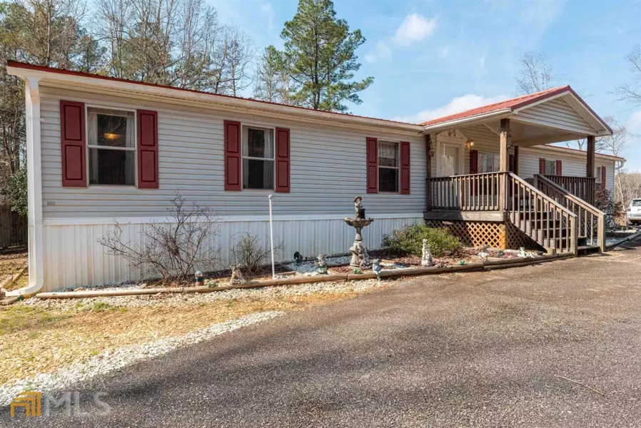 900 Crooked Creek RD, Eatonton, GA 31024