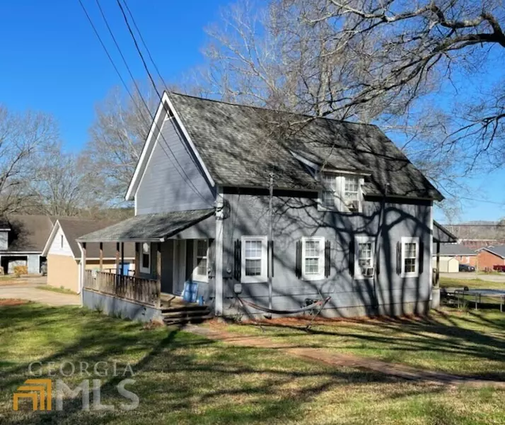 201 203 Grove AVE, Lindale, GA 30147