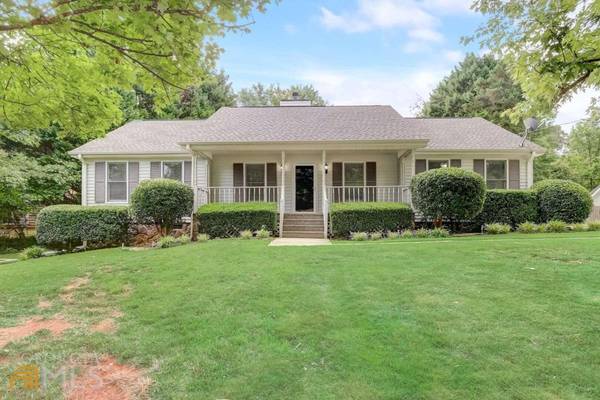 4745 Brandon Acres LN, Buford, GA 30519