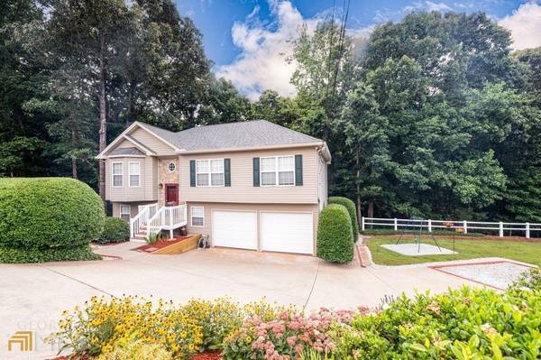 4883 Hunt Club DR, Flowery Branch, GA 30542