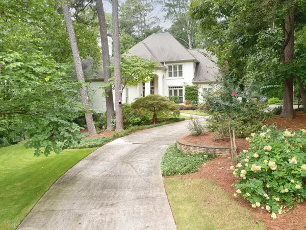 127 Ridgetree LN, Marietta, GA 30068