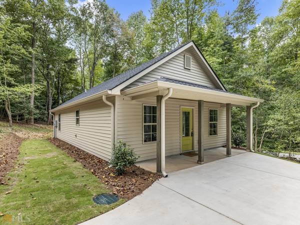 8001 Beachwood DR, Murrayville, GA 30564