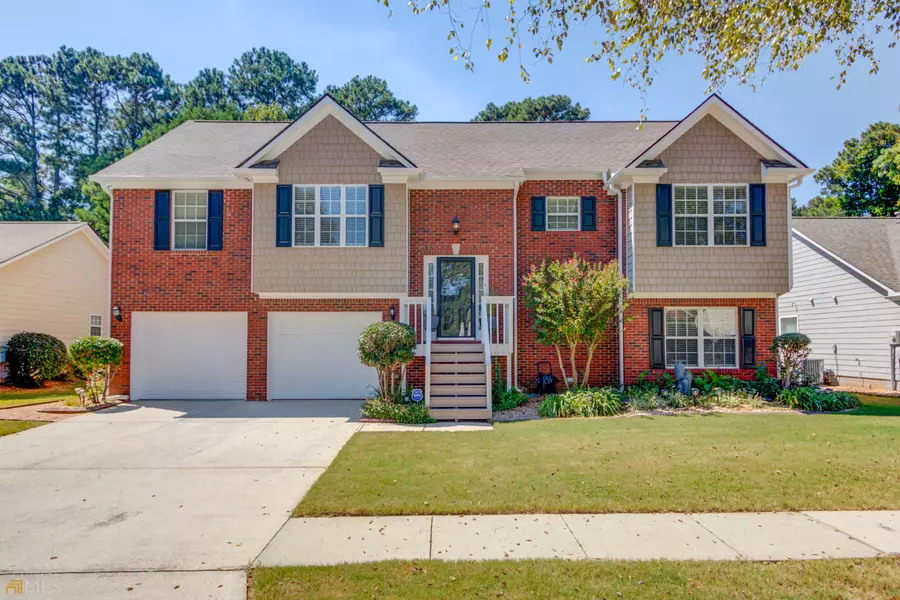 4001 Savannah Ridge TRCE, Loganville, GA 30052