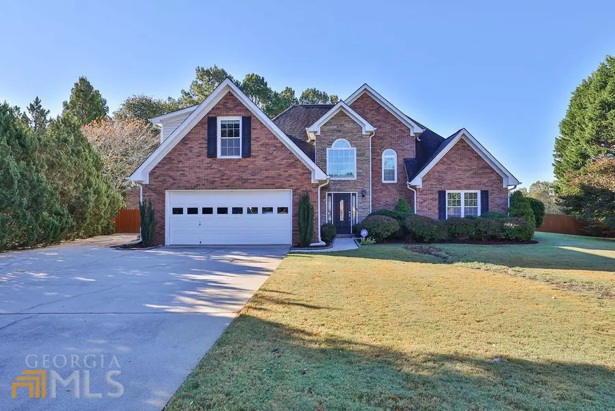 310 Meadow Gate CT, Loganville, GA 30052