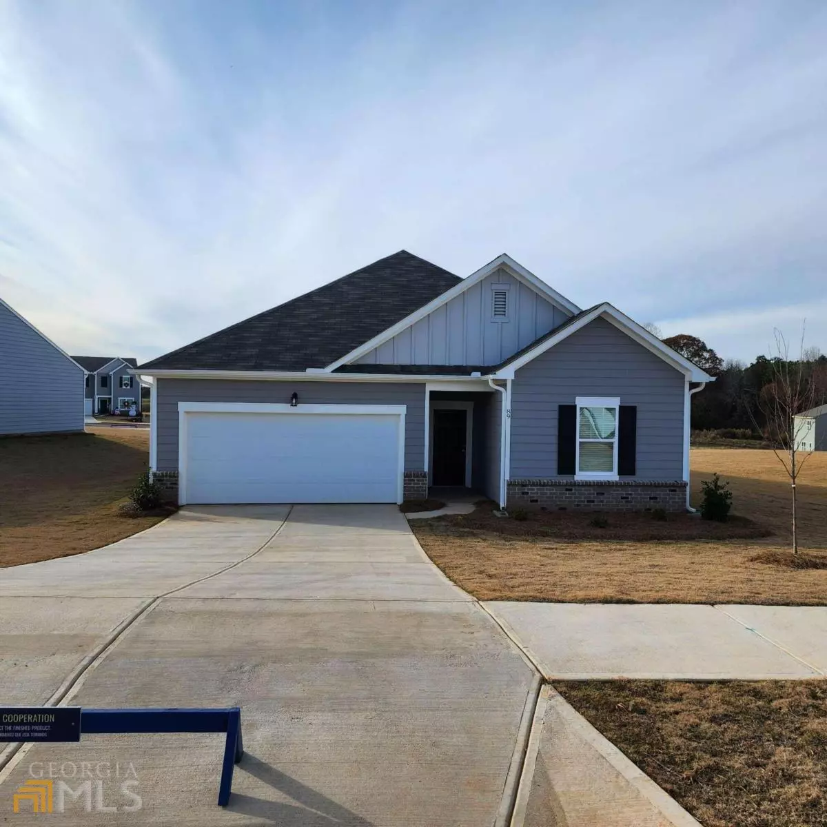 Hoschton, GA 30548,44 Pond CT