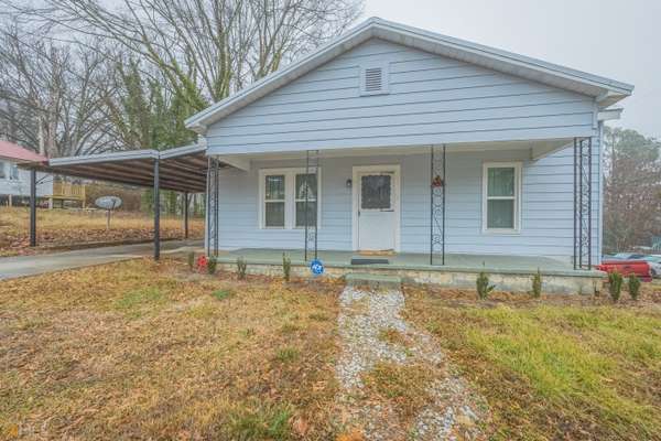 269 S Hill ST, Toccoa, GA 30577