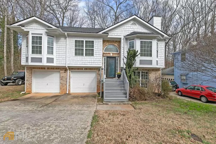 742 Guide Post LN, Stone Mountain, GA 30088