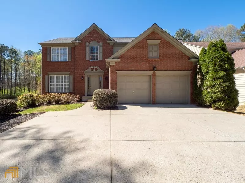 6050 Foxberry LN, Roswell, GA 30075