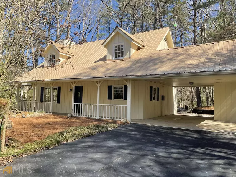 317 Running Deer RD, Cleveland, GA 30528