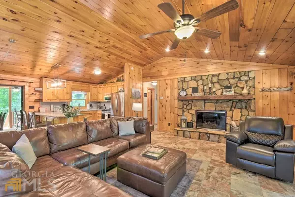 Blairsville, GA 30512,90 Log Cabin RD